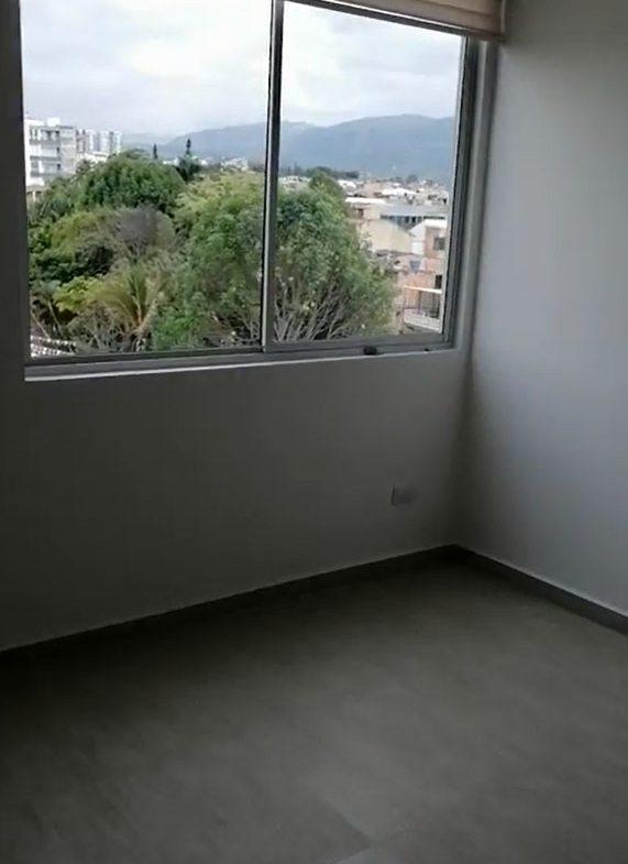 571